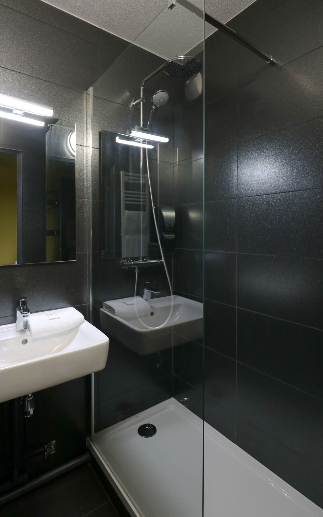 Hotel L'Ortega - Rennes St Jacques Aeroport Saint-Jacques-de-la-Lande Zimmer foto